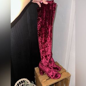 Carlos Santana crushed velvet boots